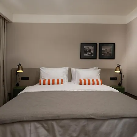 Infinity & Hotell